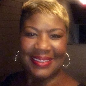 Meet your Posher, Phyllis